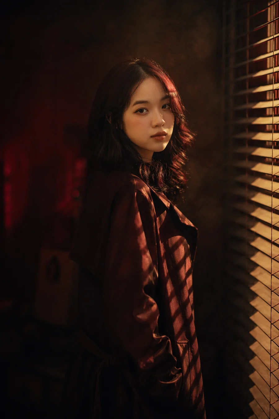 Neo-Noir Venetian Blind Light (Girl)